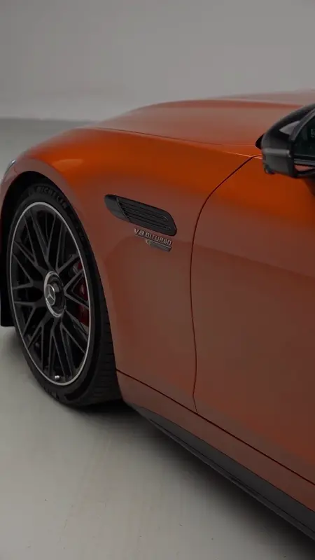 Performance / In focus