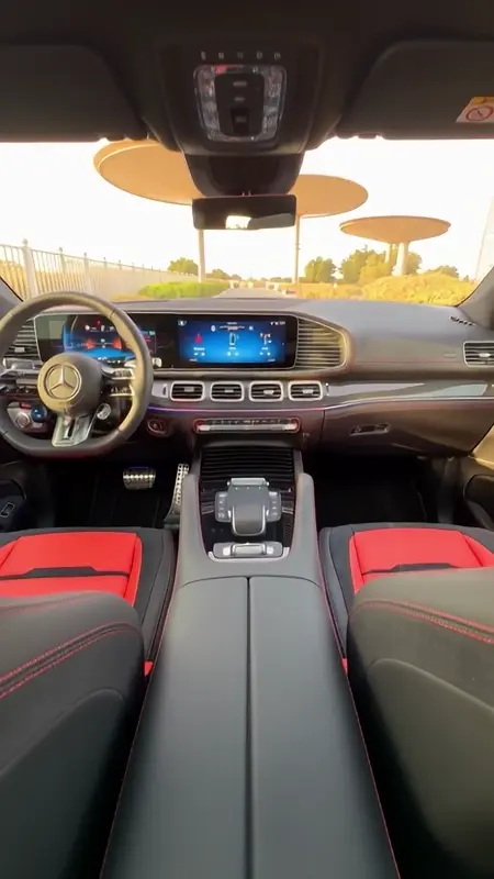 Luxury SUV / Inside out
