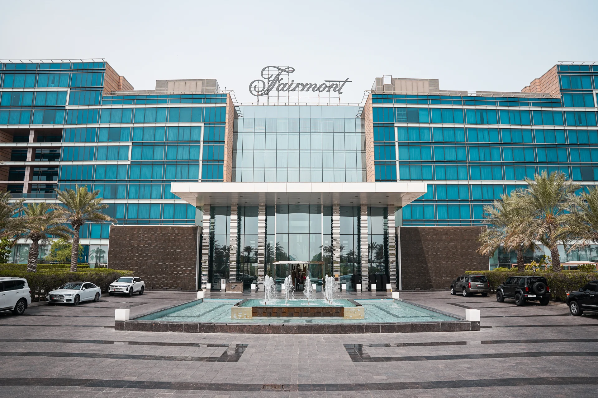 Fairmont Bab Al Bahr main entrance and glass facade.